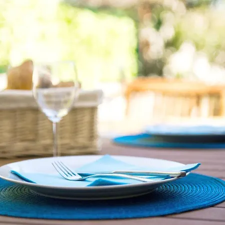 Madu --- Entire Private With Jacuzzi ヴィラ トロギール