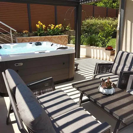 ヴィラ Madu --- Entire Private With Jacuzzi *