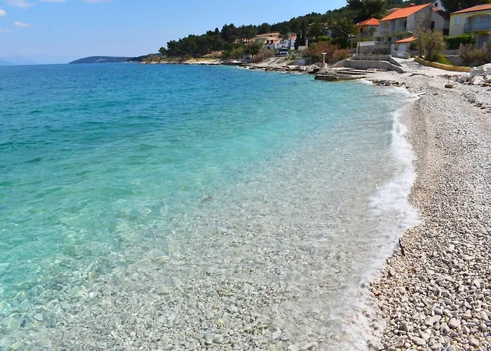 Villa Madu --- Entire Private With Jacuzzi Trogir