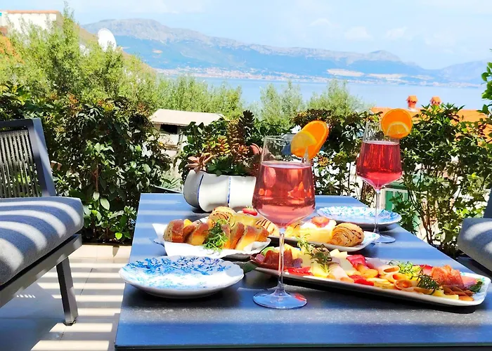 Madu --- Entire Private With Jacuzzi *