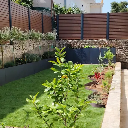 Willa Madu --- Entire Private With Jacuzzi *